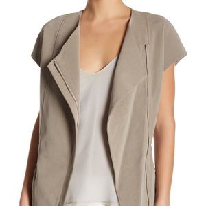 Short sleeves jacket